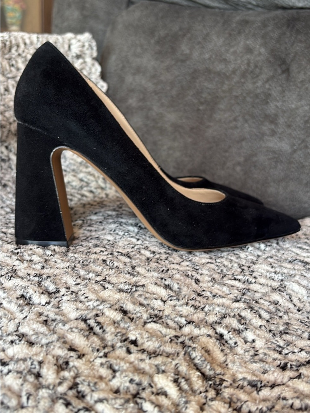Vince Camuto Black Suede Pointed-Toe Block Heel Pump